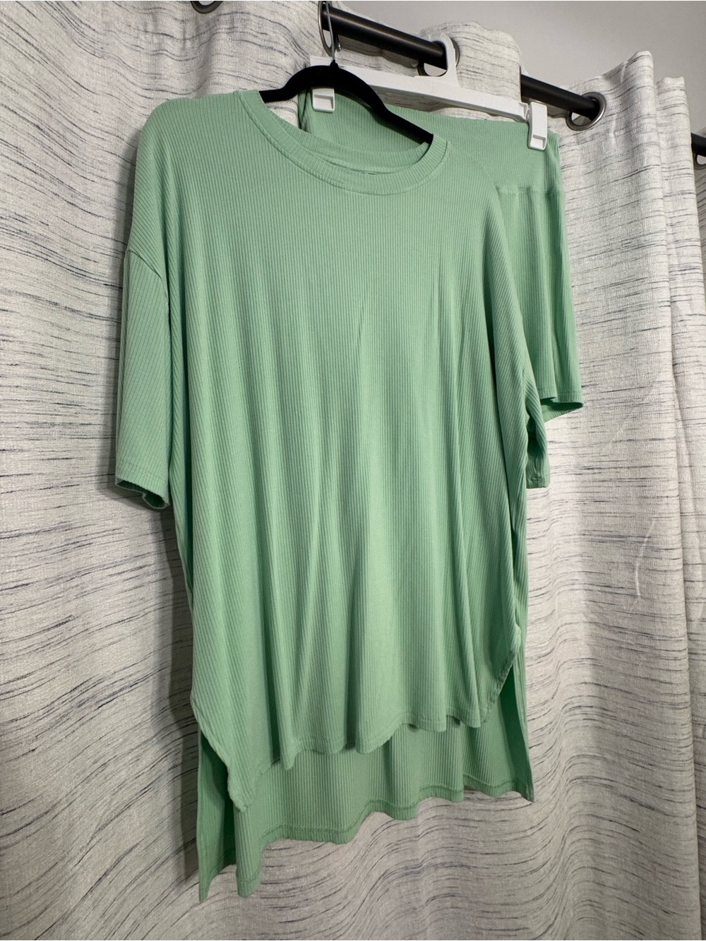 Women’s Relaxed Ribbed Tee and biker short set - Mint Green